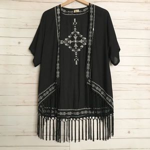 🖤 BOHEMIAN TASSEL KIMONO 🖤